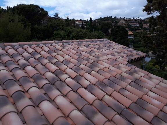 charpentier couvreur Solli�s-Pont
